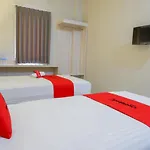 RedDoorz Syariah near PRPP Semarang