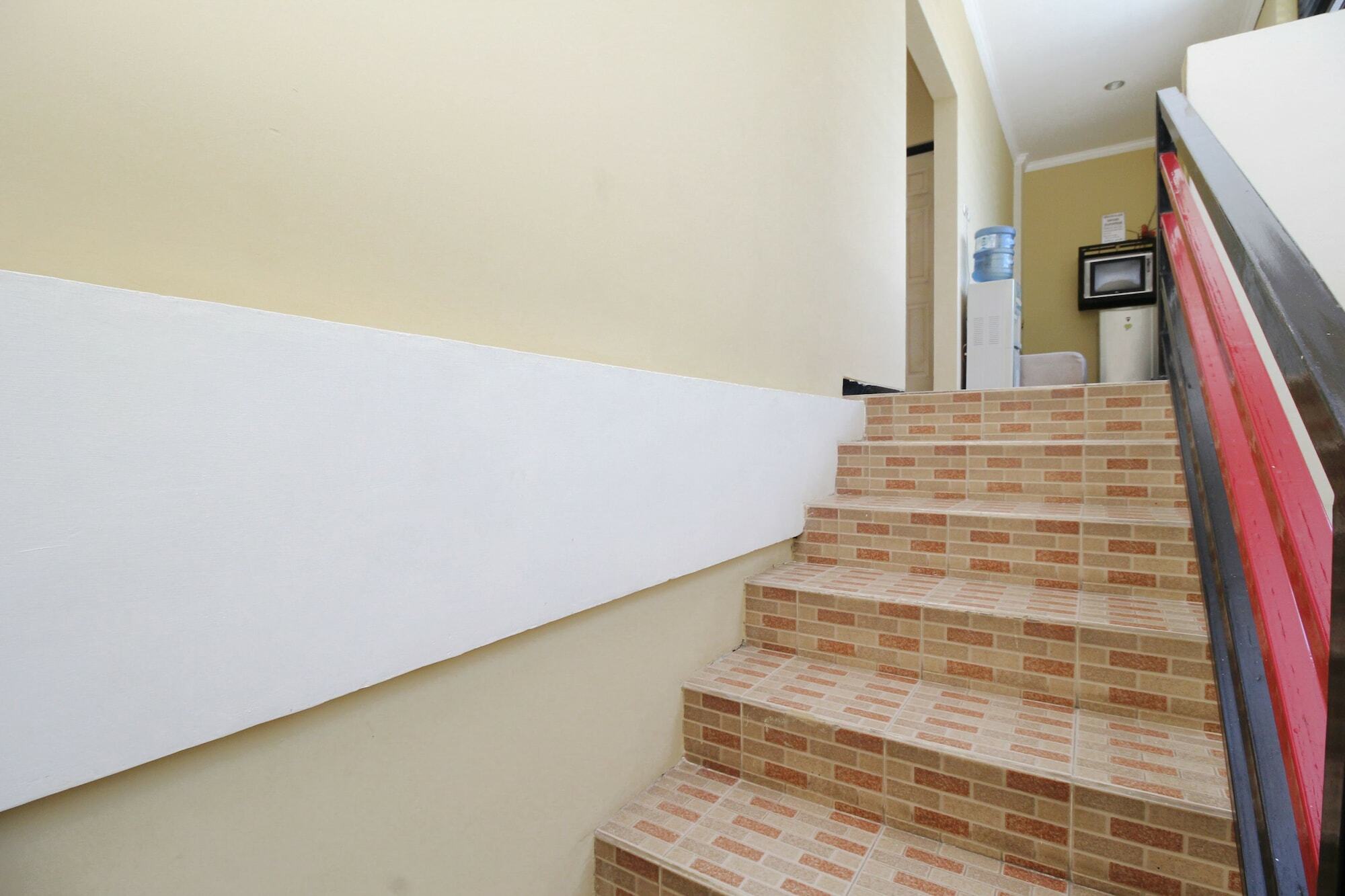 Reddoorz Syariah Near Prpp Wisma tamu Semarang